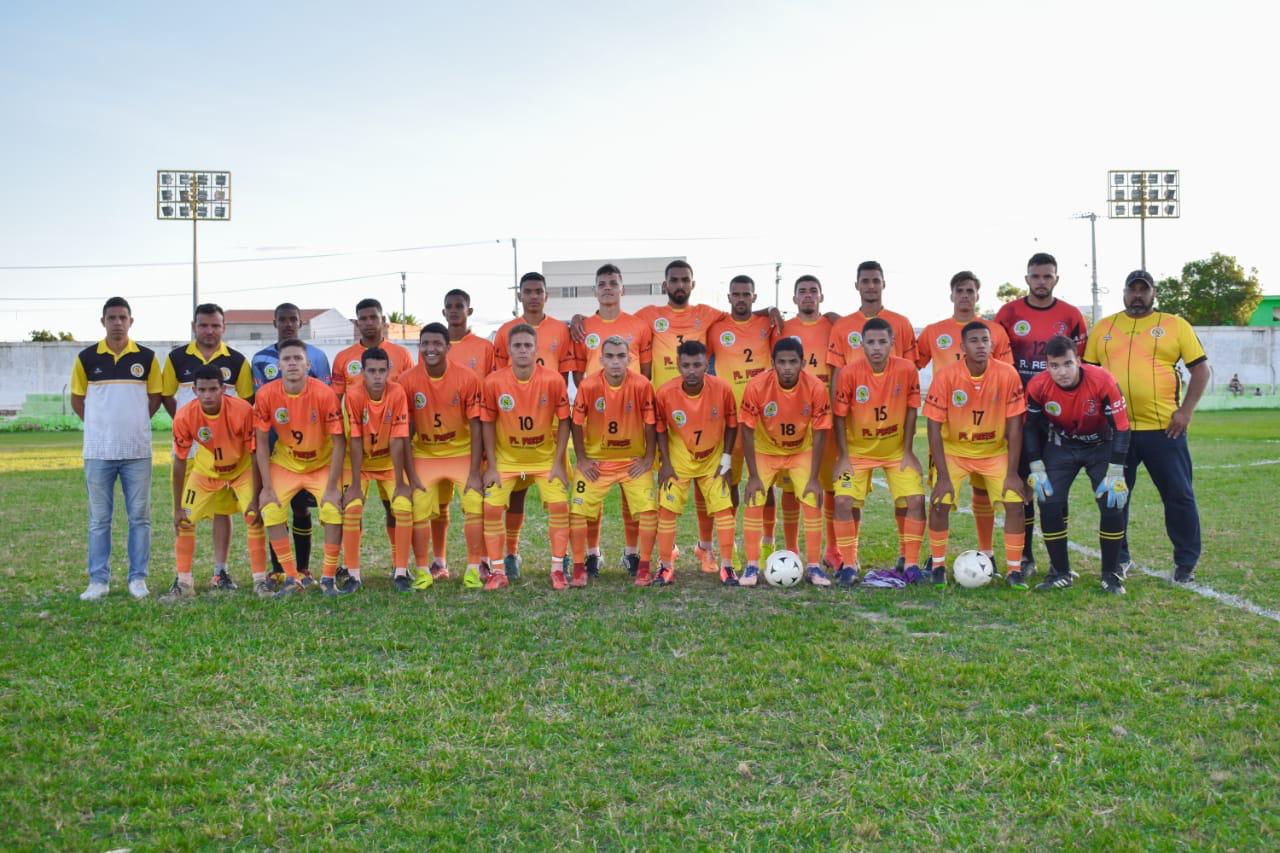 Cinco jogadores da Seleção Belmontense de Futebol estão realizando testes no Serrano Futebol Clube