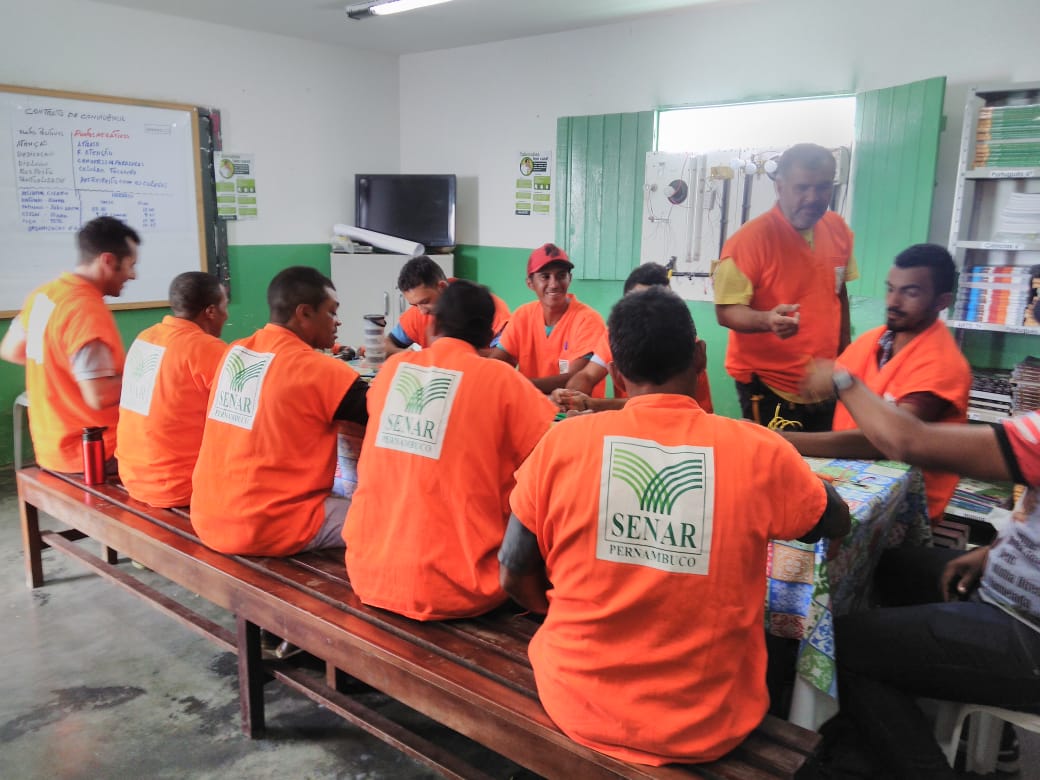 Parceria entre Prefeitura e SENAR oferecem cursos para moradores do Povoado do Serrote